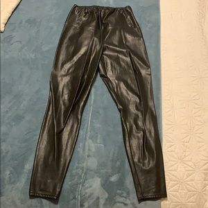 Aritzia Wilfred Free Daria Ankle Pant size M